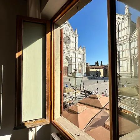 Luxurious View On Santa Croce Apartment Florenz