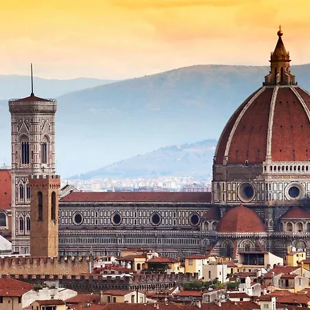 Luxurious View On Santa Croce Florenz